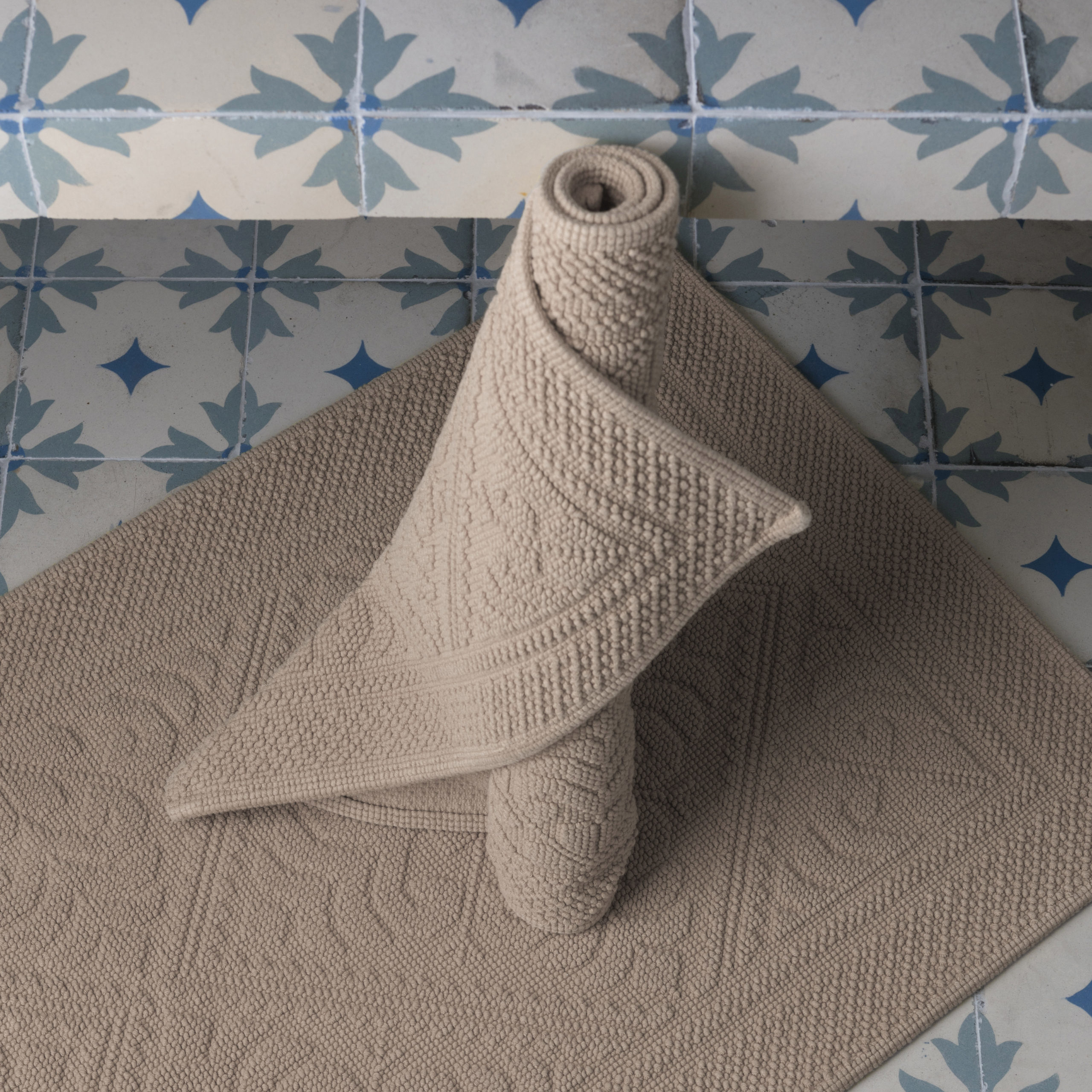 Tapis Enzo Lin 54×64 coton Vivaraise La Vallée du blanc Tapis Enzo Lin 54×64 coton Vivaraise Tapis de bain La Vallée du blanc