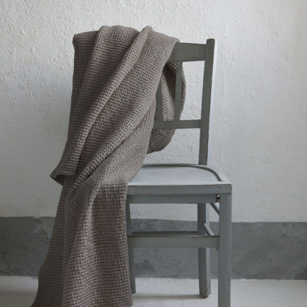 Jete Stonewashed Maia Orage 260 x 260 Jetés de lit La Vallée du blanc