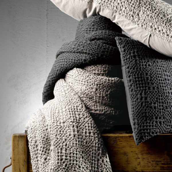 Jeté Stonewashed Tana Craie 180 X 260 Jetés de lit La Vallée du blanc