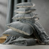 Coussin uni Elise Vert de gris 45 x 45 – Image 2