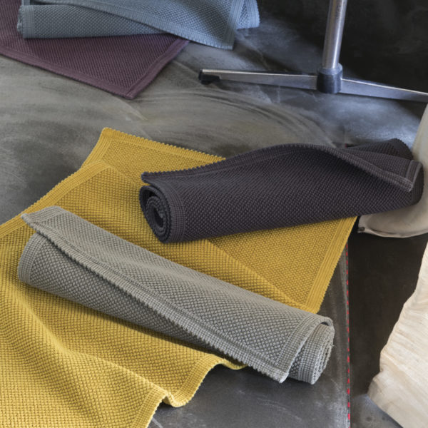 Tapis de bain uni Etia Carbone 54 x 64 Tapis de bain La Vallée du blanc
