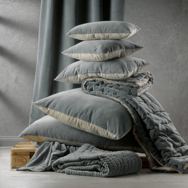 Coussin uni Elise Cobalt 40 X 65 Coussins La Vallée du blanc
