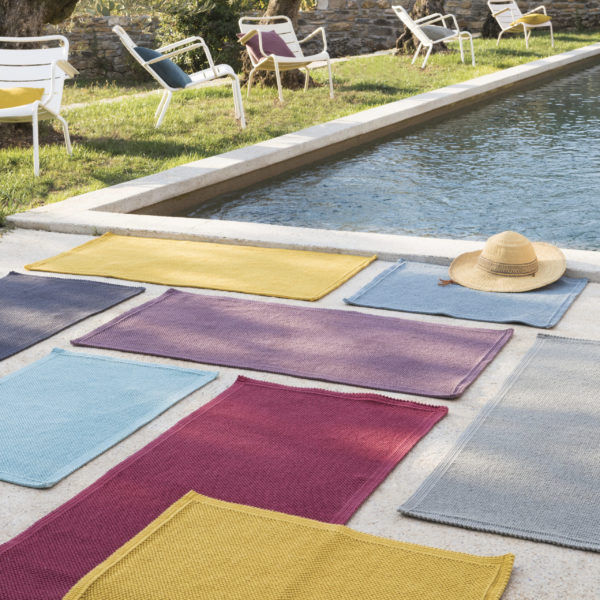 Tapis de bain uni Etia Craie 54 x 110 Tapis de bain La Vallée du blanc