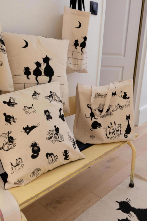 Coussin Dubout 3 chats Ecru 45 x 45 Coussins La Vallée du blanc