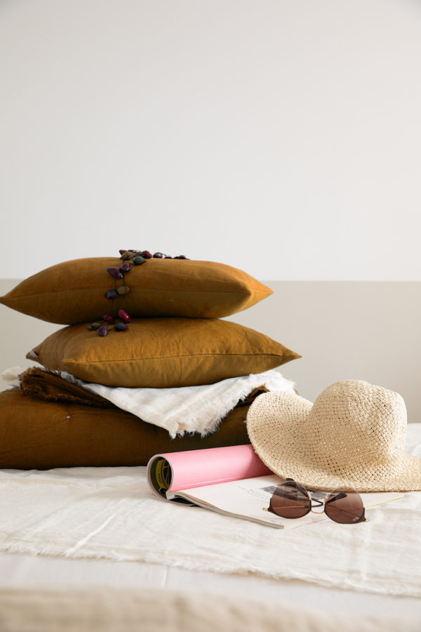 Coussin uni Zeff Bronze 30 x 50 Coussins La Vallée du blanc