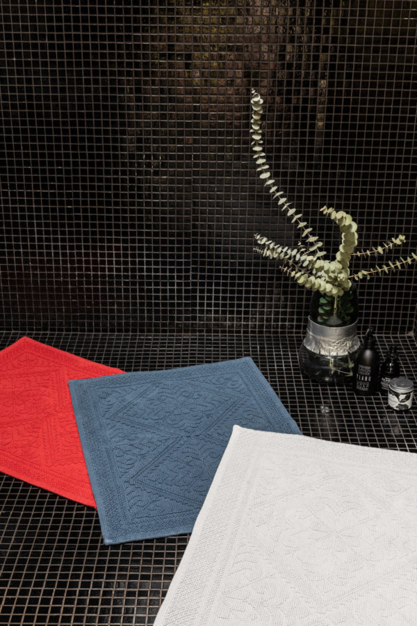 Tapis de bain uni Enzo Perle 54 x 64 Tapis de bain La Vallée du blanc