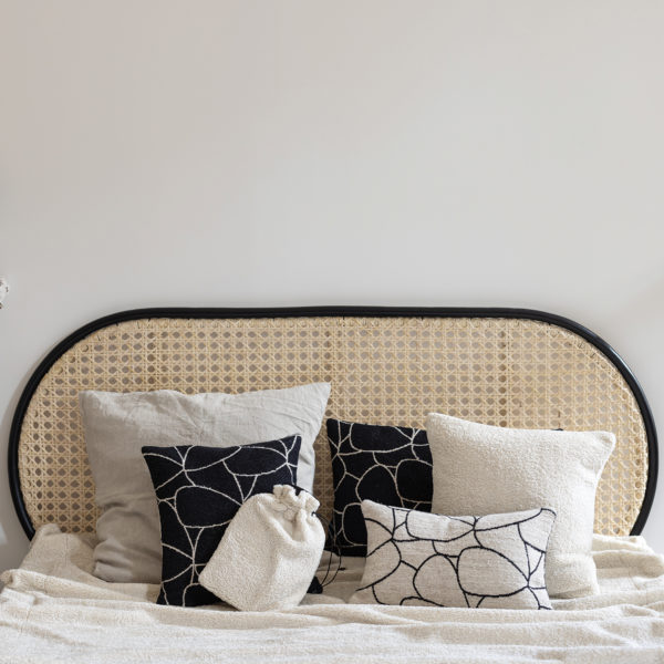 Coussin Dany Blanc/noir 40 x 65 Coussins La Vallée du blanc
