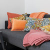 Coussin uni Fara Goyave 40 x 65 – Image 2
