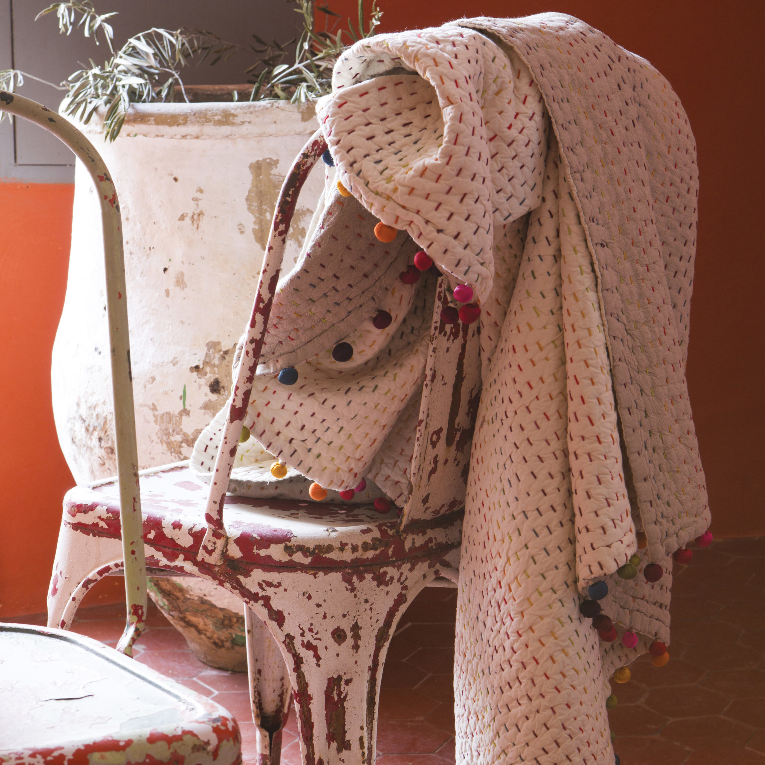 Courtepointe uni Gastounet Multico 220×220 coton La Vallée du blanc Courtepointe uni Gastounet Multico 220×220 coton Courtepointes La Vallée du blanc