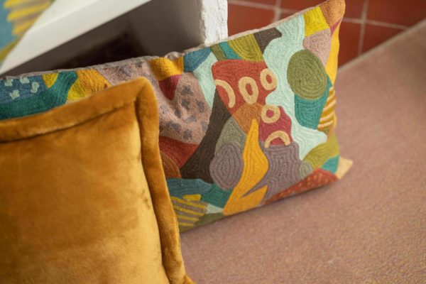 Coussin brodé Izel Minéral 40 x 65 Coussins La Vallée du blanc