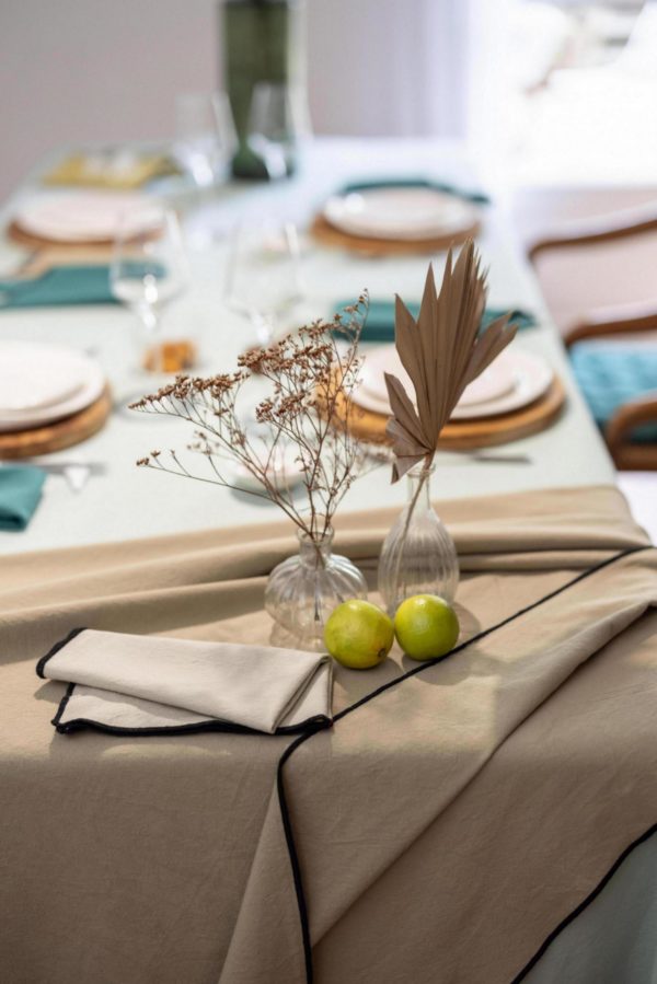 Nappe recyclée Grace Camel 140 x 250 Nappes La Vallée du blanc