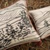Coussin brodé Dusko Sienne 40 x 65 – Image 4