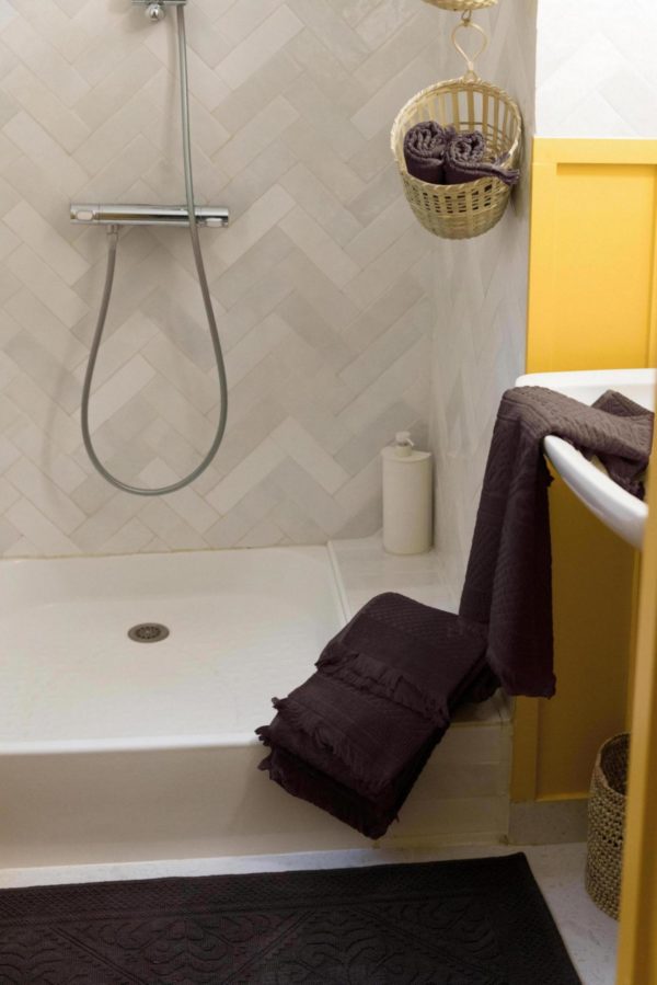 Drap de douche Zoé Ébène 70 x 140 Draps de douche La Vallée du blanc
