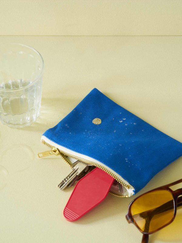 Pochette Iona Bleu Mécano S Pochettes La Vallée du blanc