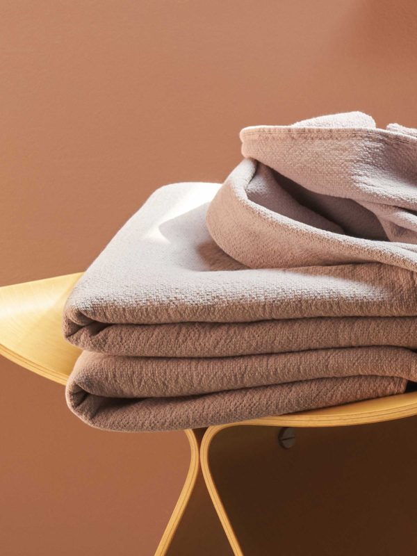 Serviette de bain Luna Poivre rose 100 x 50 Draps de bain La Vallée du blanc