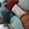 Housse de coussin Mona Rhubarbe 80 x 80 – Image 2