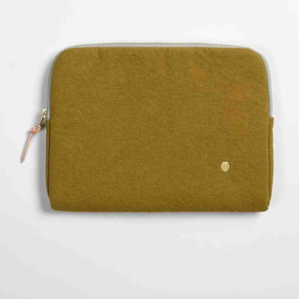 Housse iPad Iona Nuts 19 x 26 x 3 Housses d'iPad La Vallée du blanc