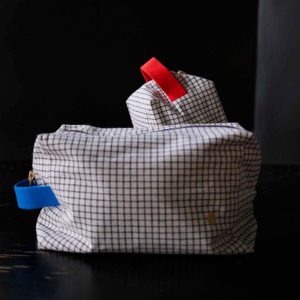 Trousse cube Stylo Bleu 14 x 22 x 11 Trousses cube La Vallée du blanc