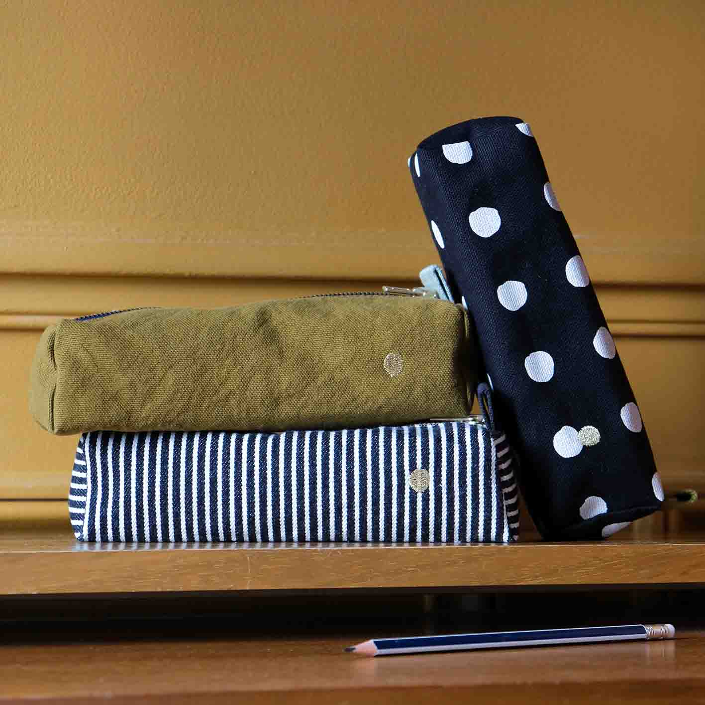 Trousse de bureau Iona Nuts 6 x 20 x 6 La Vallée du blanc Trousse de bureau Iona Nuts 6 x 20 x 6 Trousses de bureau La Vallée du blanc