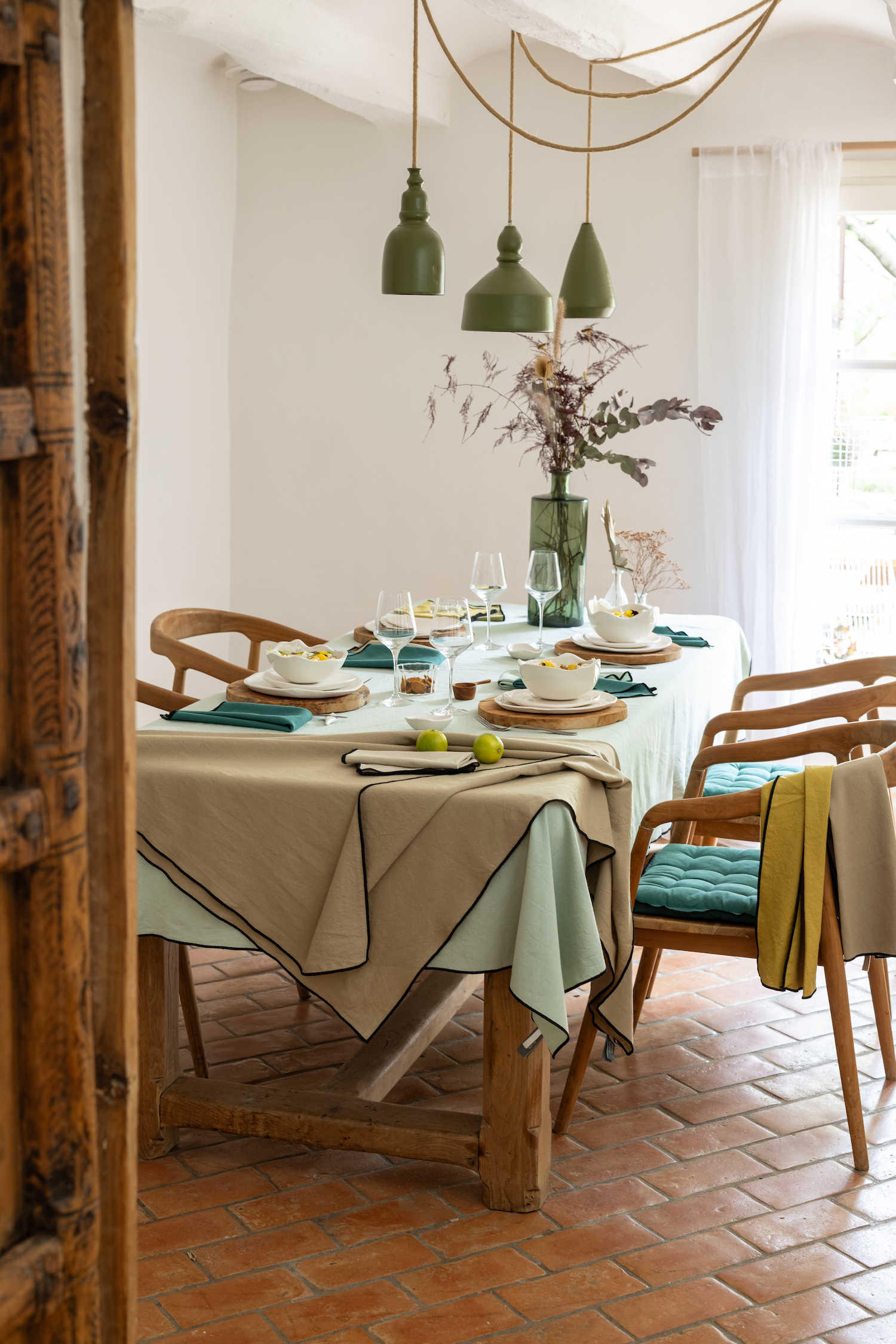 Nappe recyclée Grace Camel 170×300 coton La Vallée du blanc Nappe recyclée Grace Camel 170×300 coton Nappes La Vallée du blanc