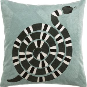 Coussin brodé Yoka Ciel 45 x 45 La Vallée du blanc Coussin brodé Yoka Ciel 45 x 45 Coussins La Vallée du blanc